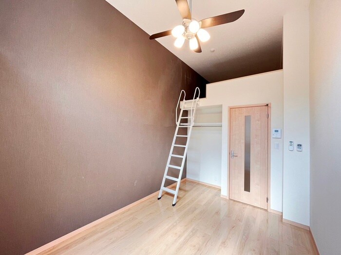 物件内観写真9　(居室)