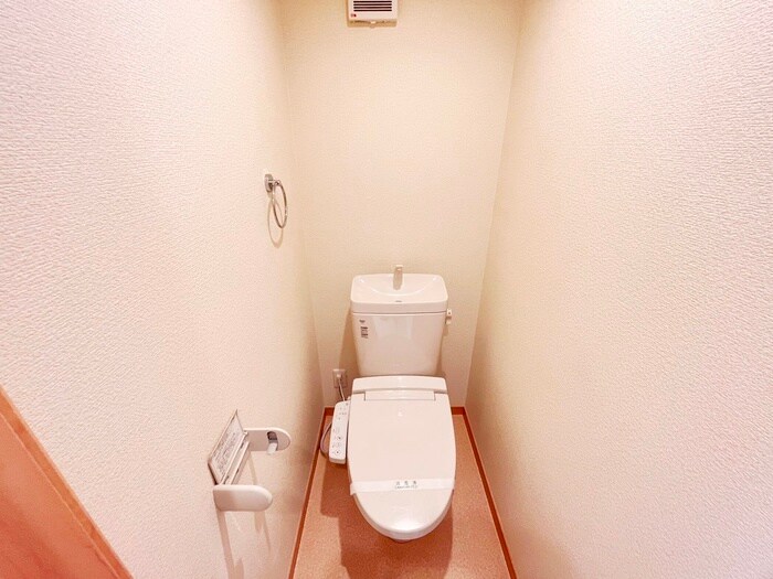 物件内観写真15　(トイレ)