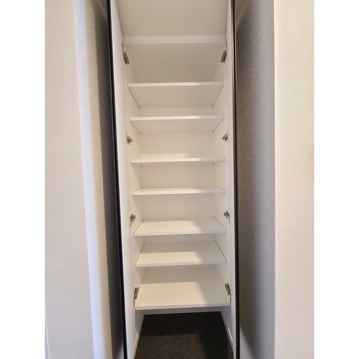 物件内観写真16　(靴箱)