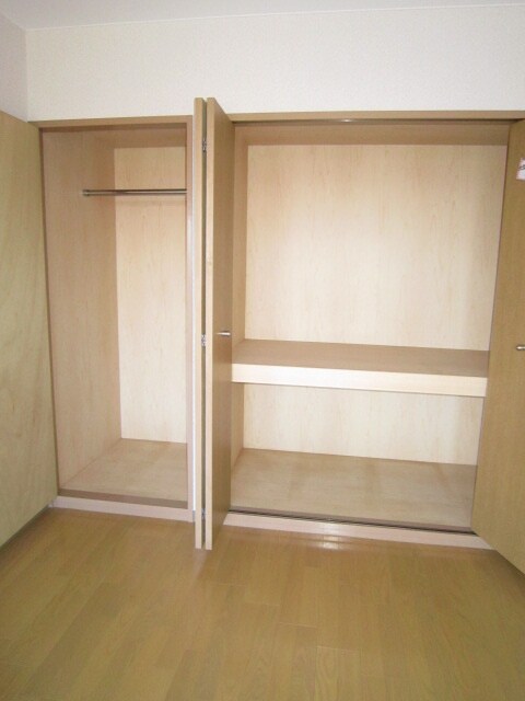 物件内観写真9　(収納)