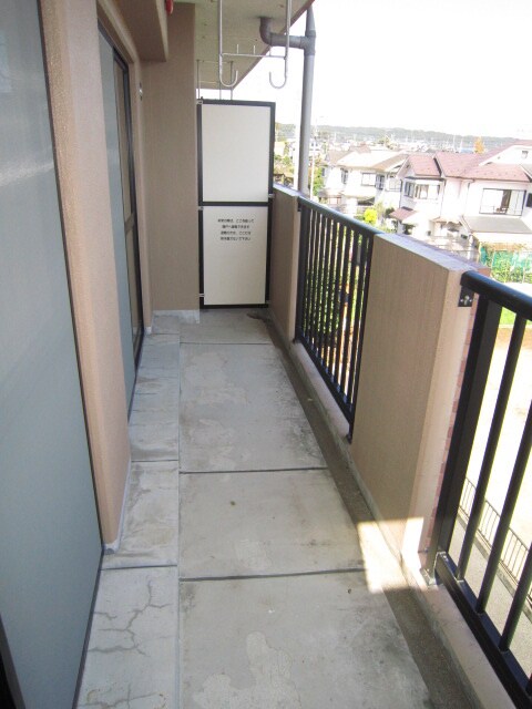 メゾン・ハピネスのベランダ・バルコニー