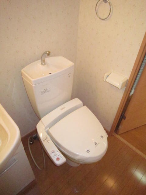 物件内観写真11　(トイレ)