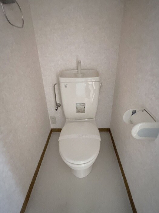 物件内観写真12　(トイレ)