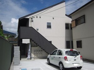 スピカ横須賀外観写真