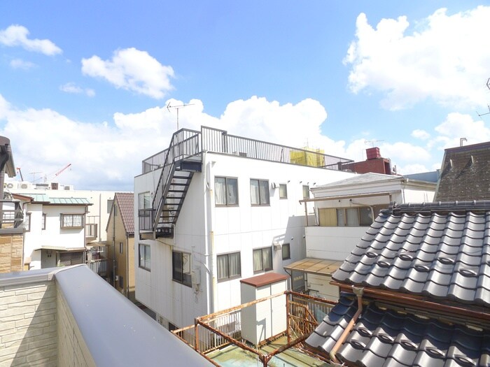 物件内観写真20　(室内からの展望)