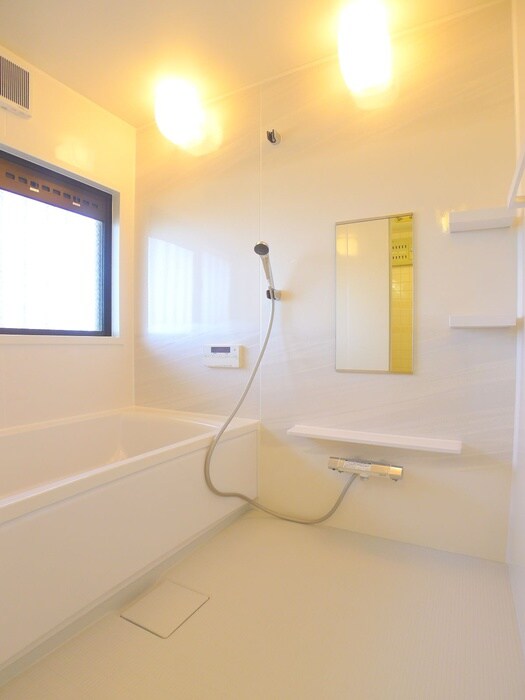 物件内観写真10　(バス／シャワールーム等)