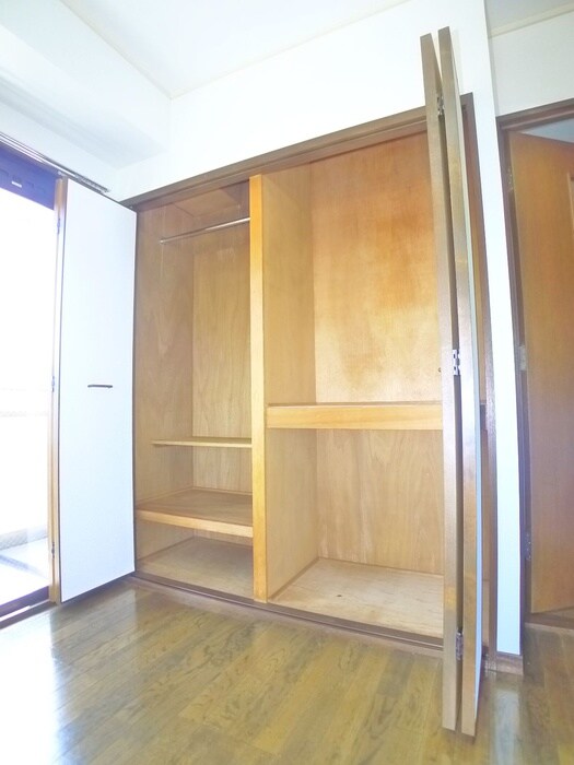 物件内観写真15　(収納)