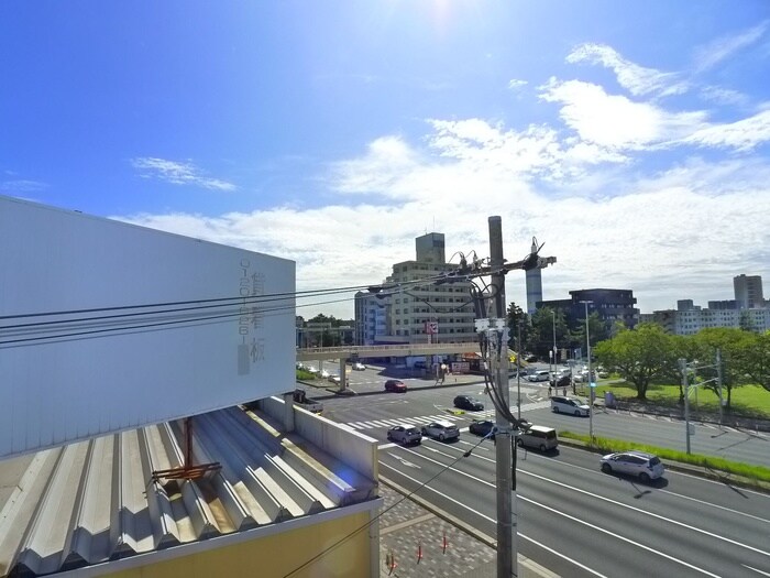 物件内観写真22　(室内からの展望)