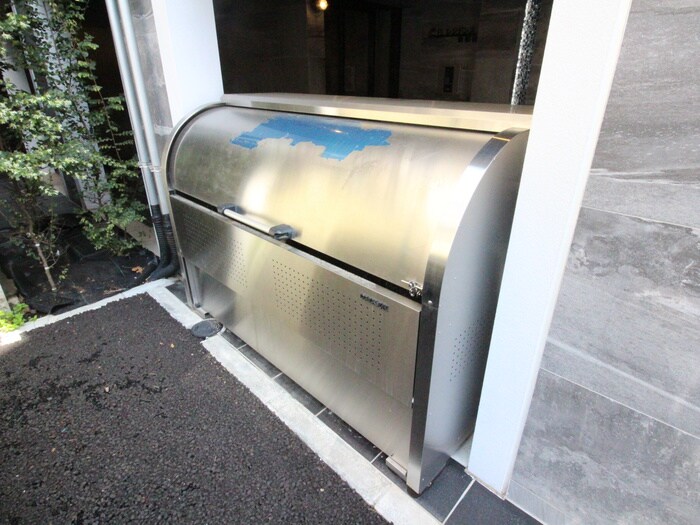 物件外観写真4　(建物設備)