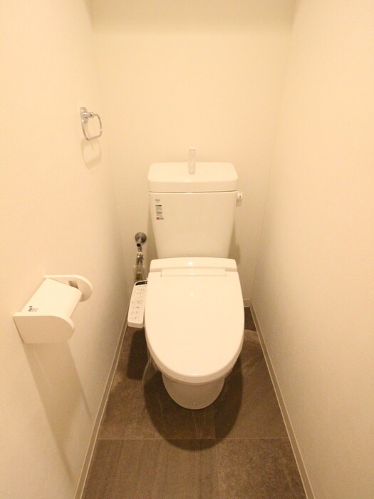 物件内観写真8　(トイレ)