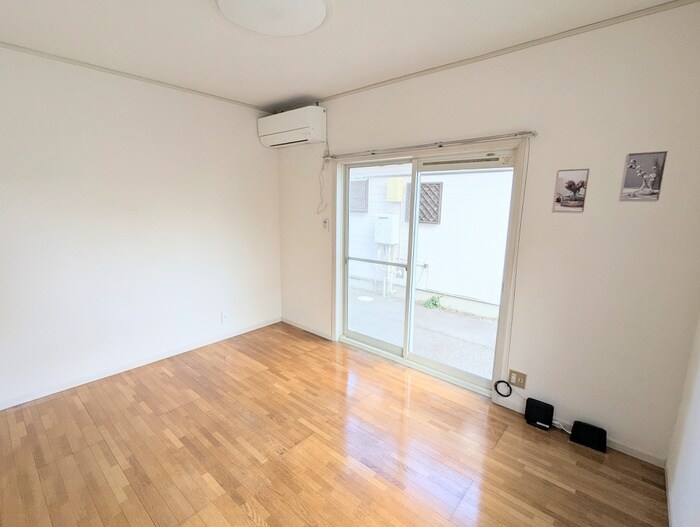 物件内観写真10　(居室)