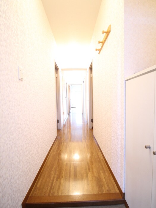 物件内観写真10　(玄関)