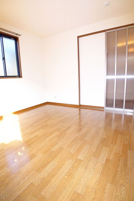 物件内観写真10　(居室)