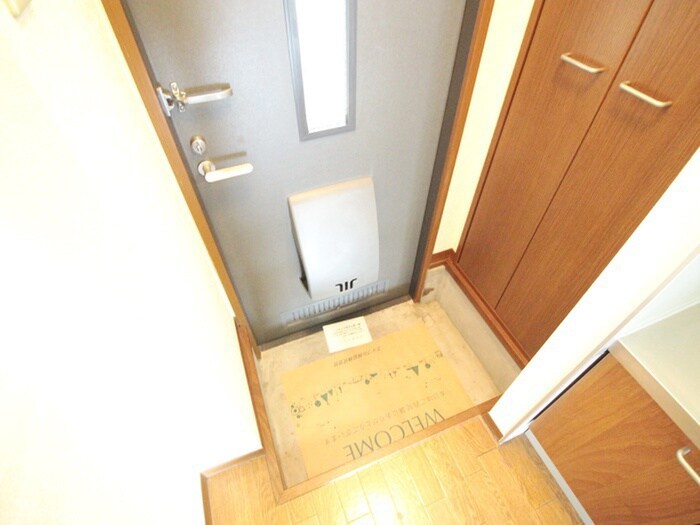 物件内観写真22　(玄関)