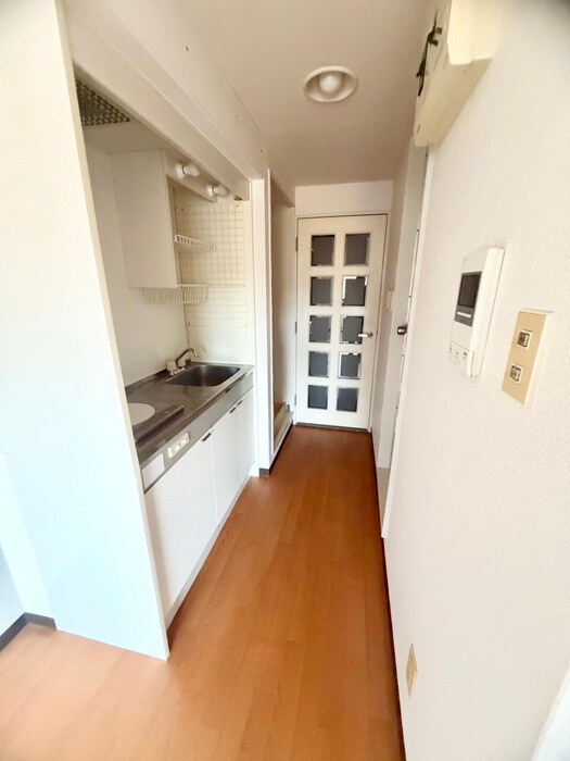 物件内観写真21　(廊下)