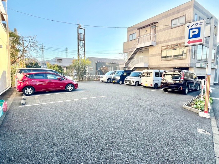 物件外観写真3　(駐輪場)