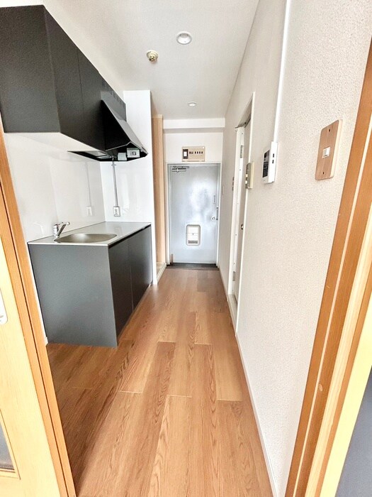 物件内観写真18　(廊下)