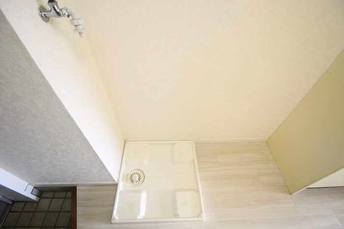 物件内観写真17　(洗濯機置場)