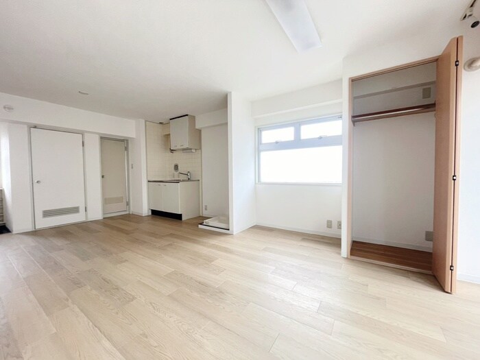 物件内観写真9　(居室)