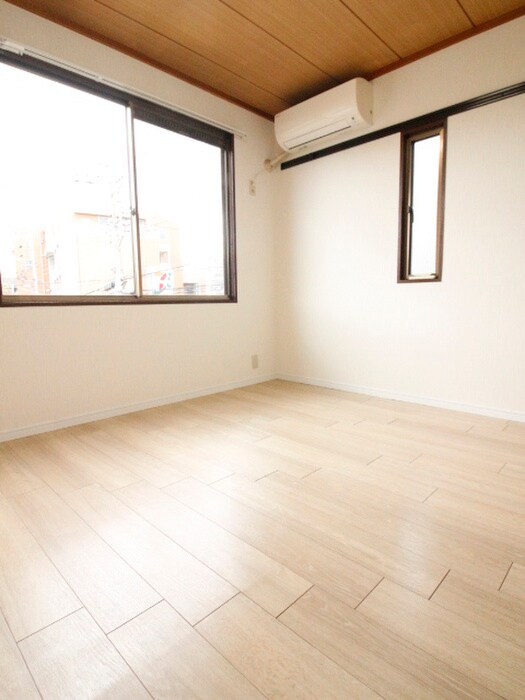 物件内観写真5　(居室)