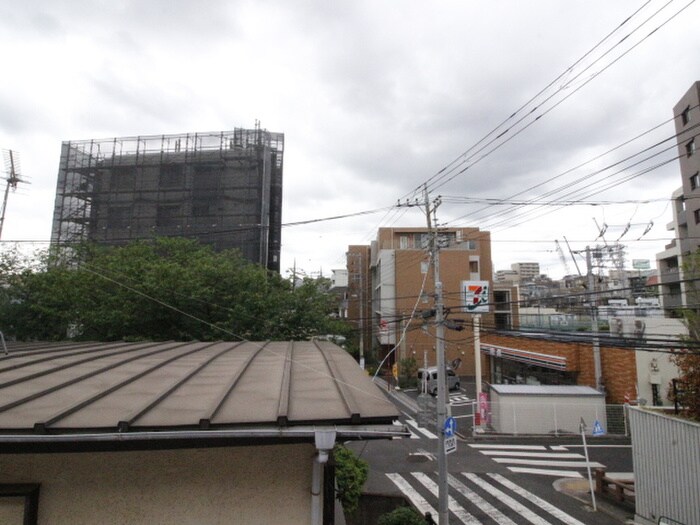 物件内観写真13　(室内からの展望)