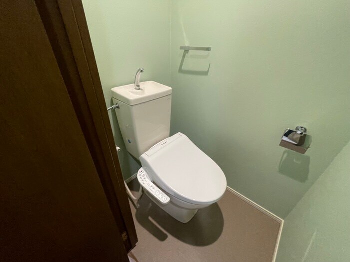 物件内観写真14　(トイレ)