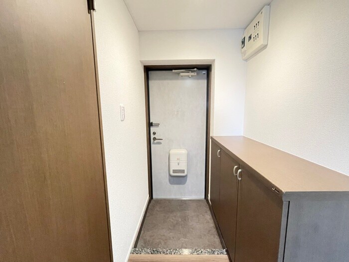 物件内観写真19　(玄関)