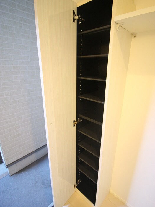 物件内観写真13　(収納)