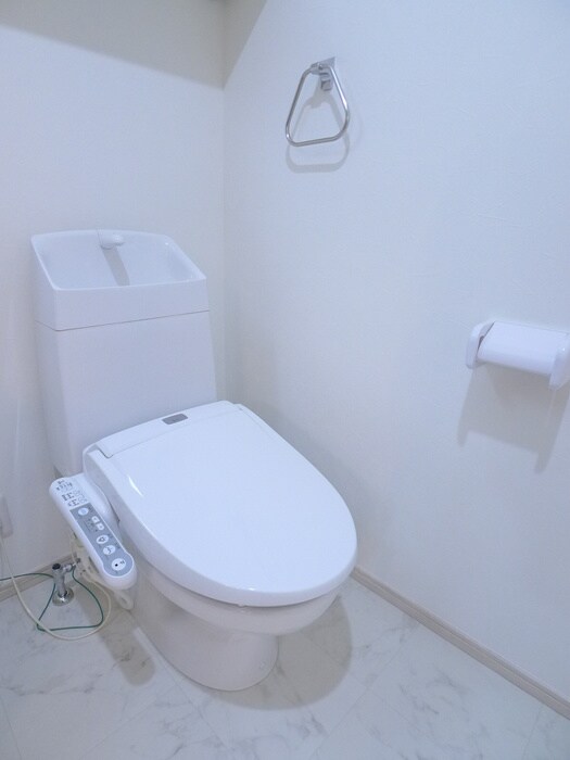 物件内観写真13　(トイレ)