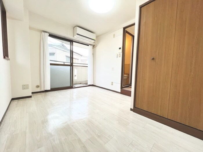 物件内観写真7　(居室)