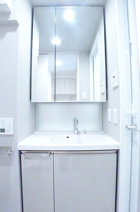 物件内観写真11　(洗面)