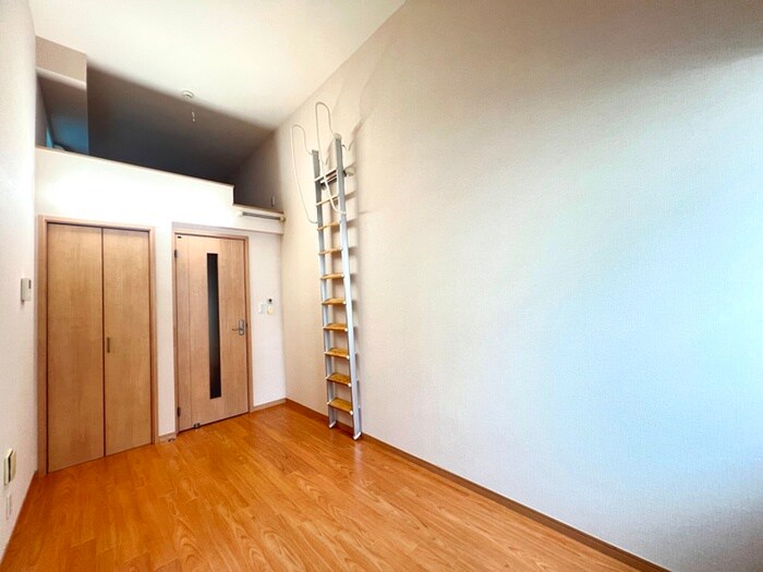 物件内観写真9　(居室)