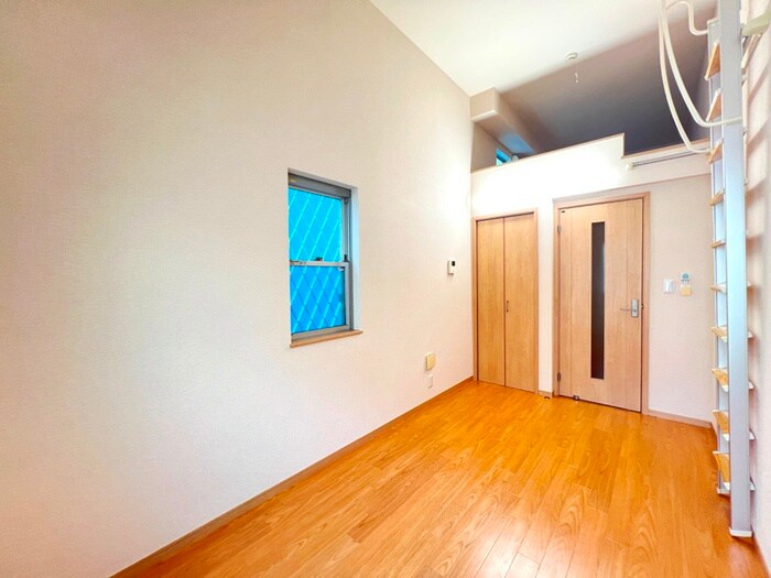 物件内観写真10　(居室)