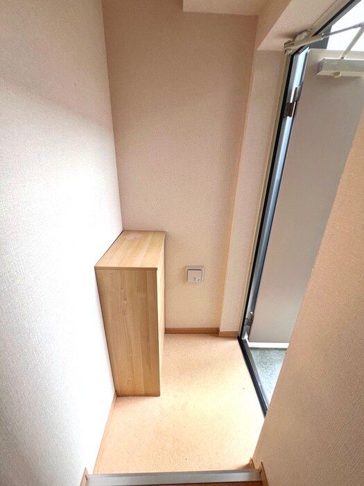 物件内観写真22　(玄関)