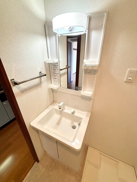 物件内観写真12　(洗面)