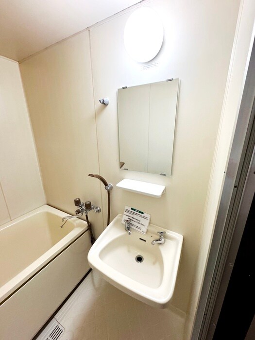 物件内観写真13　(洗面)