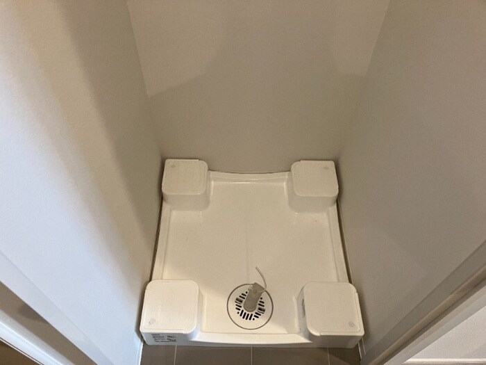 物件内観写真13　(洗濯機置場)