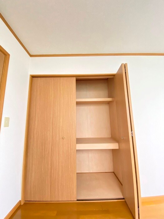 物件内観写真10　(収納)