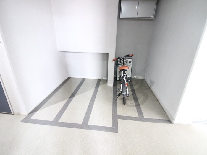 物件外観写真6　(駐輪場)