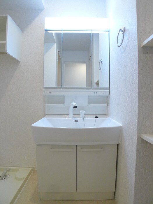 物件内観写真9　(洗面)