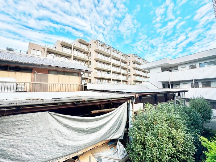 物件内観写真21　(室内からの展望)