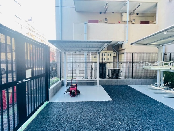 バイク置き場