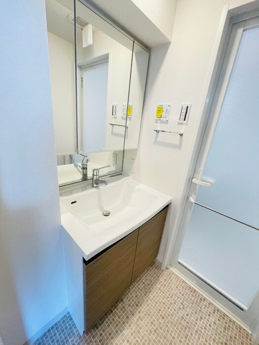 物件内観写真12　(洗面)