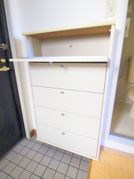 物件内観写真13　(靴箱)