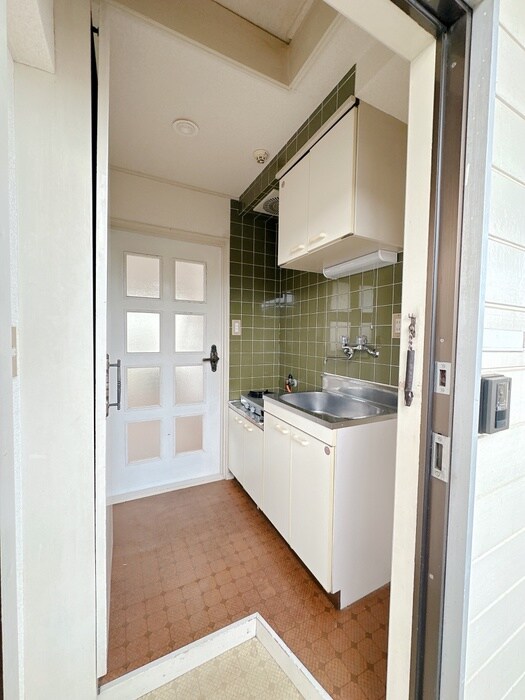 物件内観写真12　(廊下)