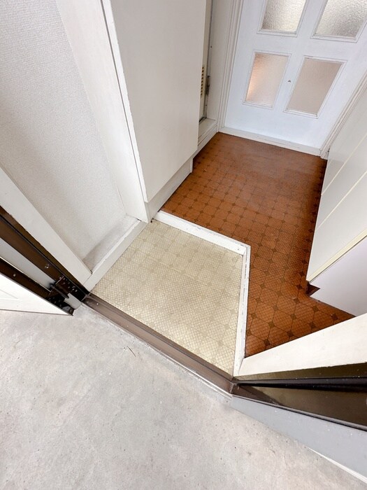 物件内観写真19　(玄関)