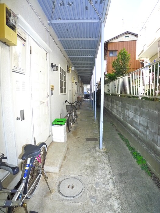 物件外観写真3　(駐輪場)