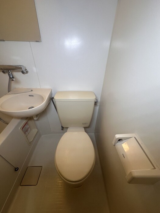 物件内観写真14　(トイレ)