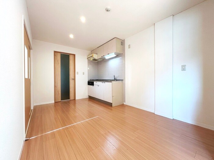 物件内観写真9　(居室)