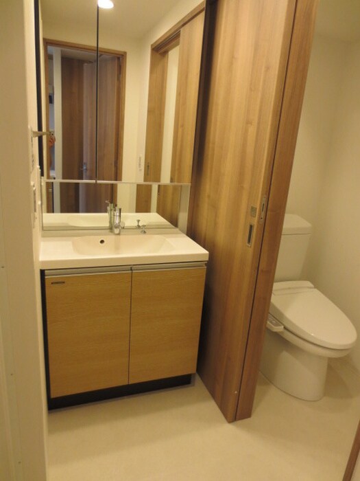 物件内観写真13　(洗面)